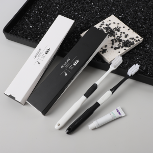Custom Logo Disposable Toothbrush and Toothpaste Set Black and White Box Hotel Amenities Toothbrushes Hotel Supplies