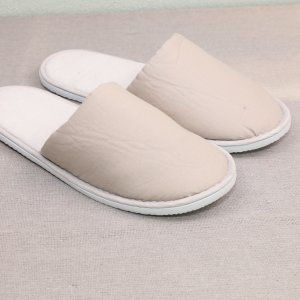 Cheap Wholesale Luxury Disposable Hotel Slippers for Guest Room Cheap Unisex Slippers Custom With Logo for Spa and Bath
