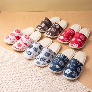 Custom Linen Indoor Cat Multicolor Print Slippers, Disposable Slipper for Spa & Travel & Hotel & Guest