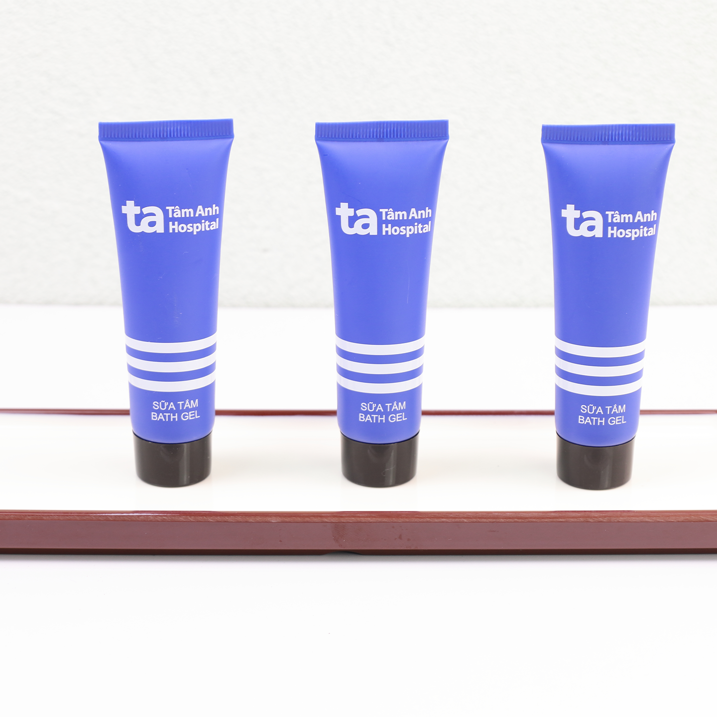 Custom Branded Hotel Amenities Set Plastic Liquid Bath Supplies Bottle Luxurious Shampoo Tube for Hotels