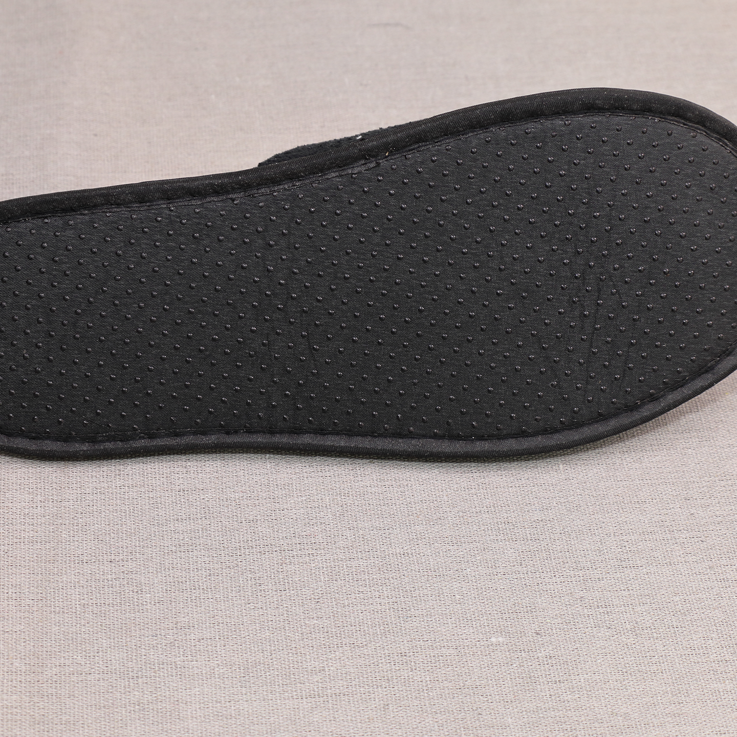 Custom Personalized Luxury Disposable Polyester Spa Slippers with Custom Logo Travel Guest Amenities for Hotel and Spa - Image 4