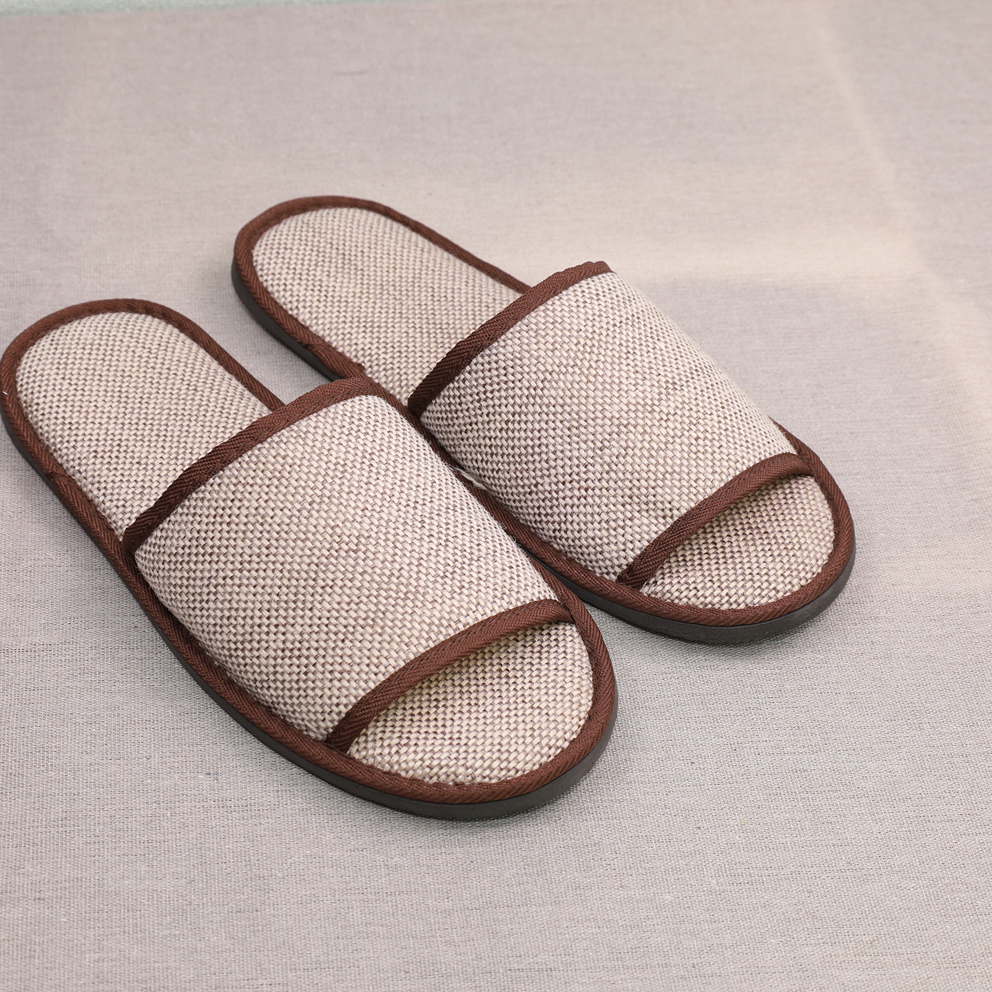 Custom Personalized Luxury Disposable LinenSpa Slippers with Custom Logo Travel Guest Amenities for Hotel and Spa