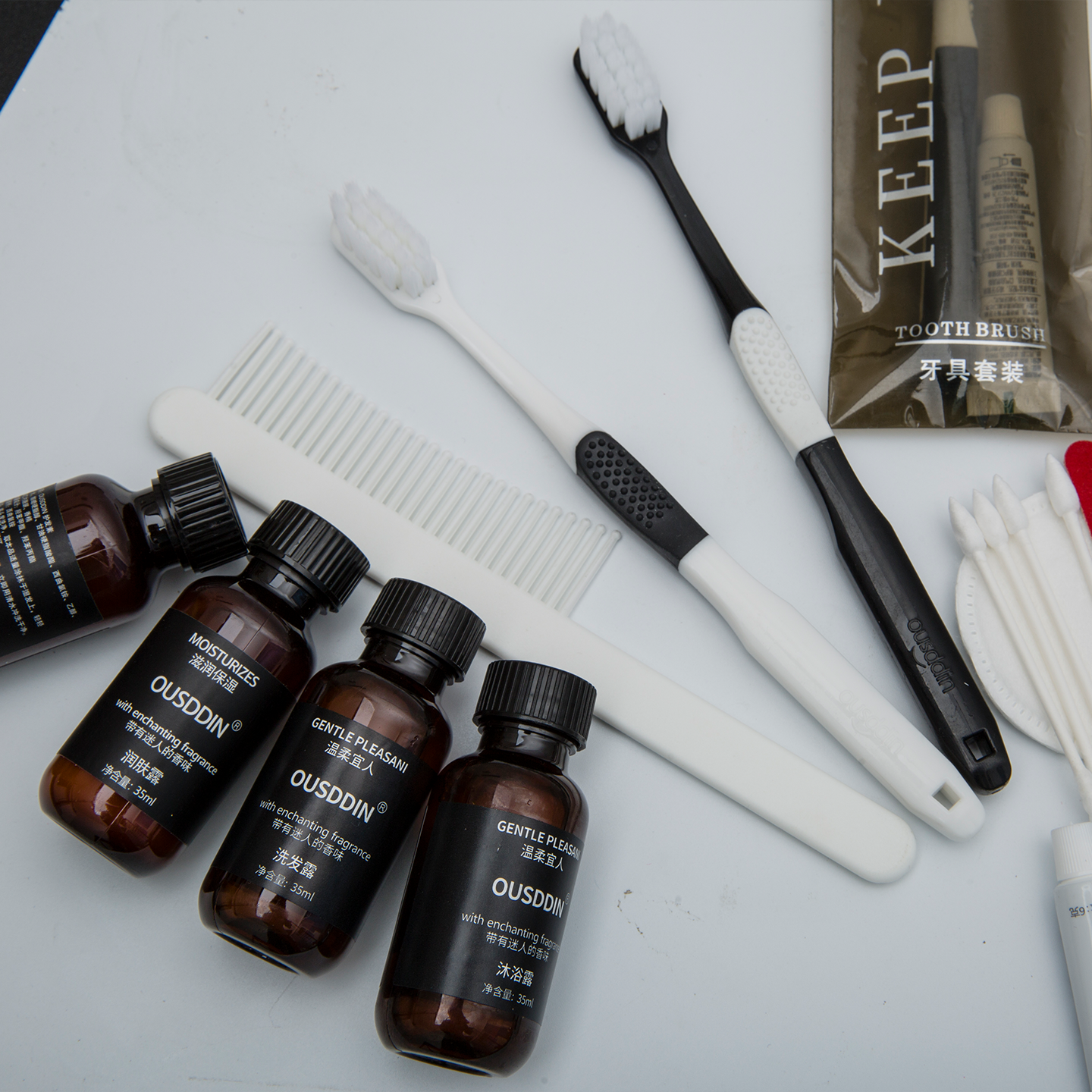 Custom Logo Disposable soft film Toothbrush and Toothpaste Set Black Hotel Amenities Toothbrushes Hotel Supplies - Image 2