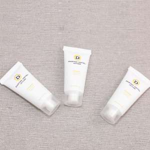 Customised Hose Liquid Hotel Supplies Disposable Shower Set 20ml