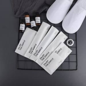 Custom Disposable Toiletries Kit for Hotels Travel Use with Logo Printed OPP Toothbrush Packaging Hotel Amenities Facilities Kit