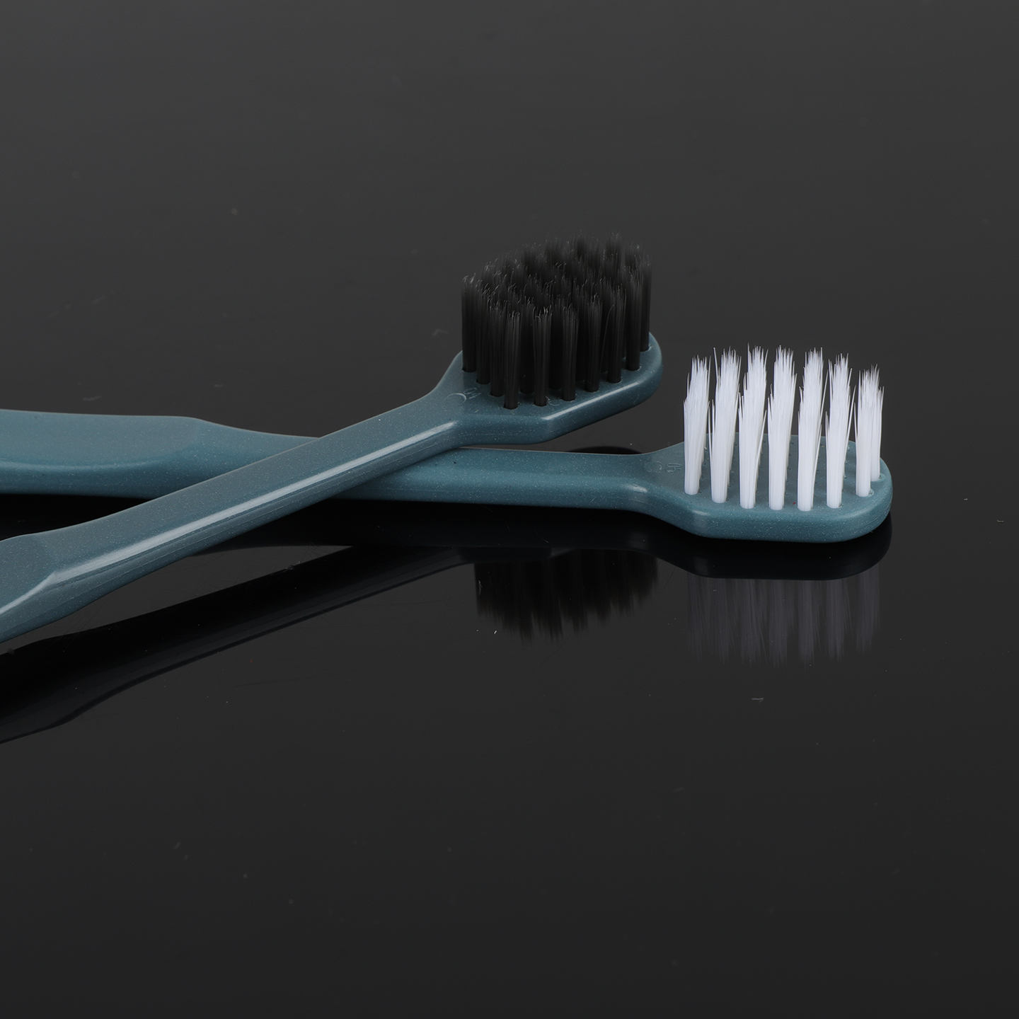 Custom Logo Disposable Toothbrush and Toothpaste Set Box Hotel Amenities Toothbrushes Hotel Supplies - Image 4