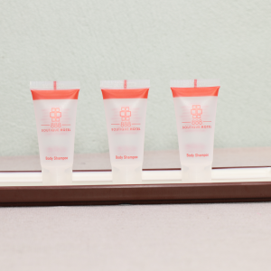 High Quality 20ml Custom Luxury Hotel Moisturizing Shower Gel with Body Lotion Hotel Shampoo