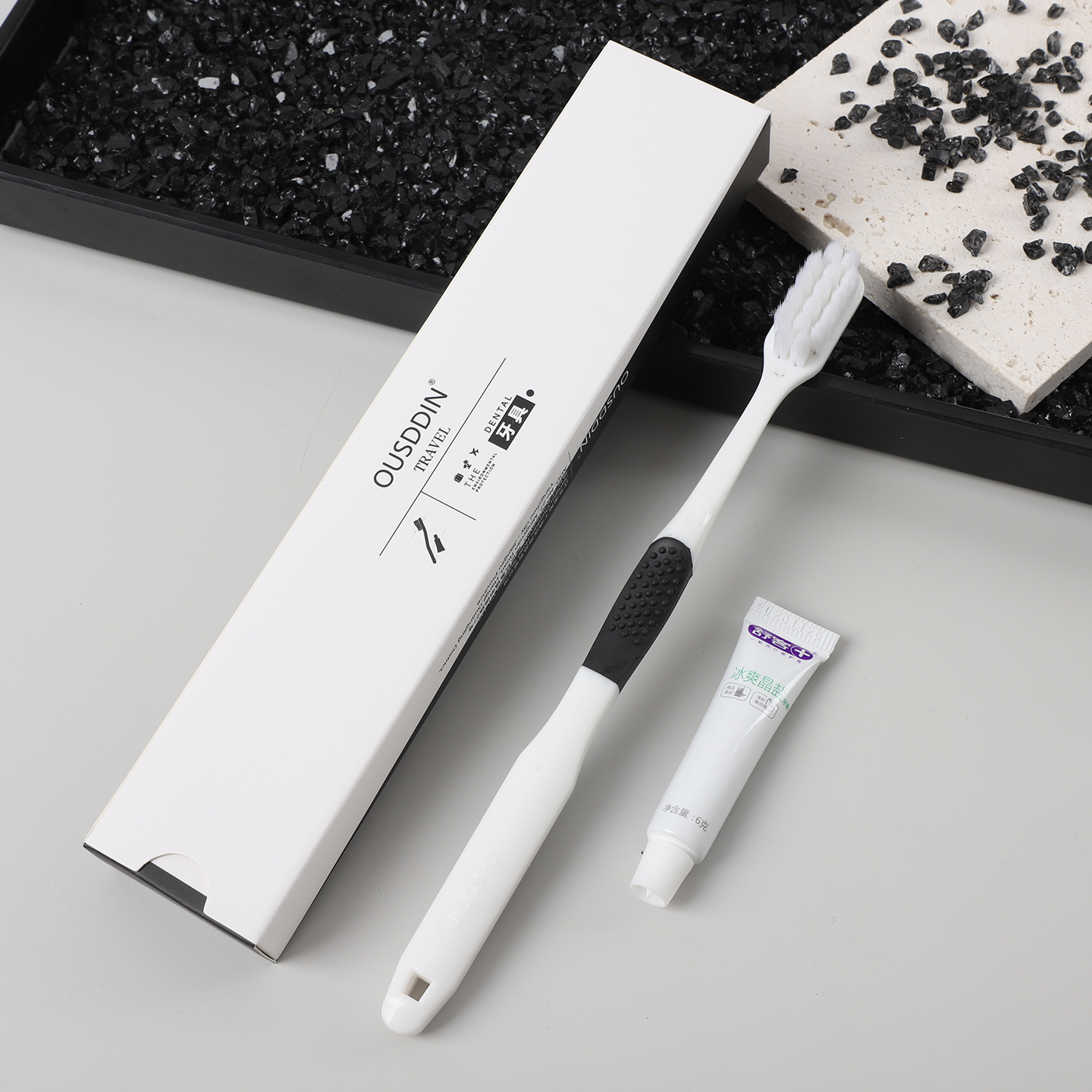 Custom Logo Disposable Toothbrush and Toothpaste Set Black and White Box Hotel Amenities Toothbrushes Hotel Supplies - 图片 2