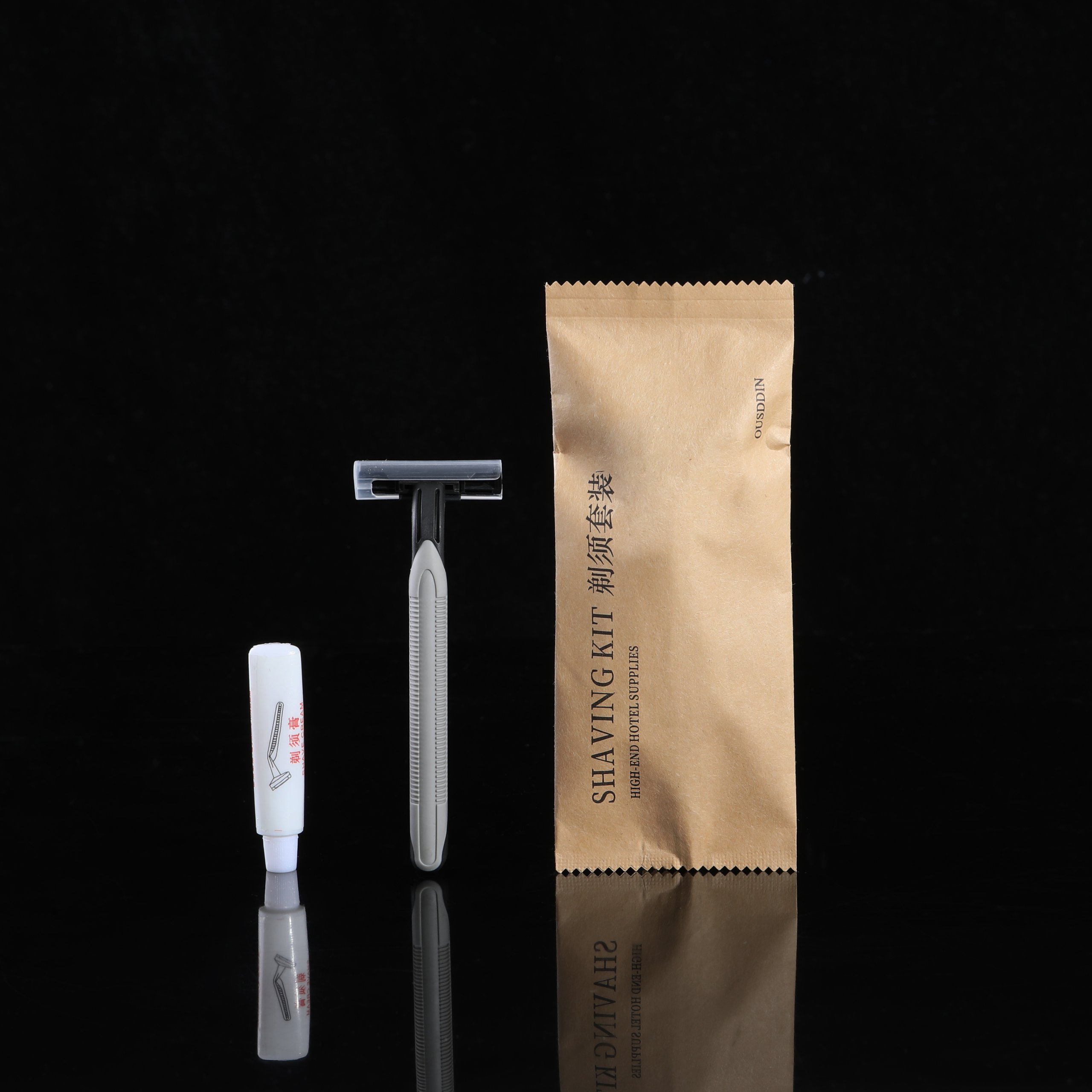 Wholesale White Plastic Super Max Hotel Shaving Kit Hotel Razor With Shaving Cream for Hotel Guest