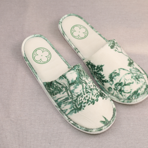 Custom Personalized Luxury Disposable Polyester Spa Slippers with Custom Logo Travel Guest Amenities for Hotel and Spa