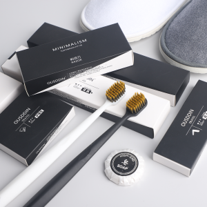Custom Logo Disposable Toothbrush and Toothpaste Set Black and White Box Hotel Amenities Toothbrushes Hotel Supplies