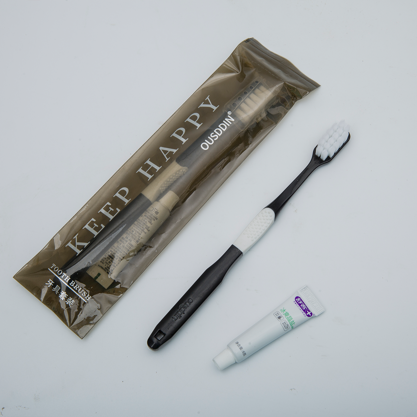 Custom Logo Disposable soft film Toothbrush and Toothpaste Set Black Hotel Amenities Toothbrushes Hotel Supplies - Image 4