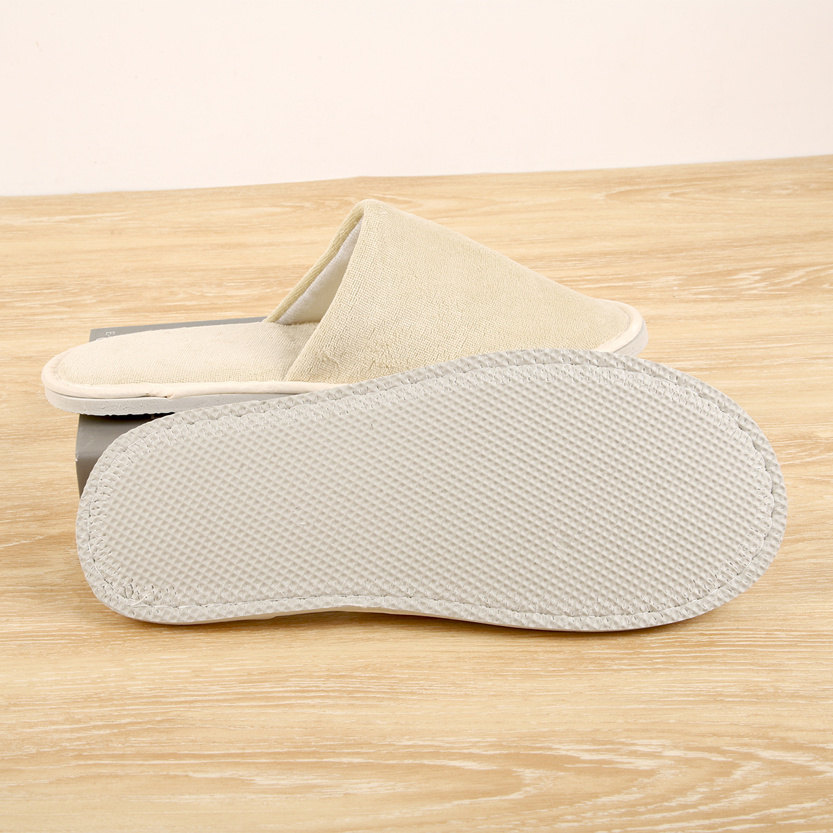 Custom logo Personalized Washable Disposable Customer Service Star Plush Spa Luxury Hotel slippers - Imagen 4